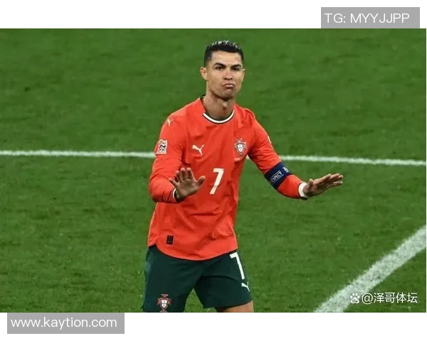 加拿大足球明星背后隐藏的家族故事揭示了他与传奇人物的血脉传承 加拿大足球明星背后隐藏的家族故事揭示了他与传奇人物的血脉传承